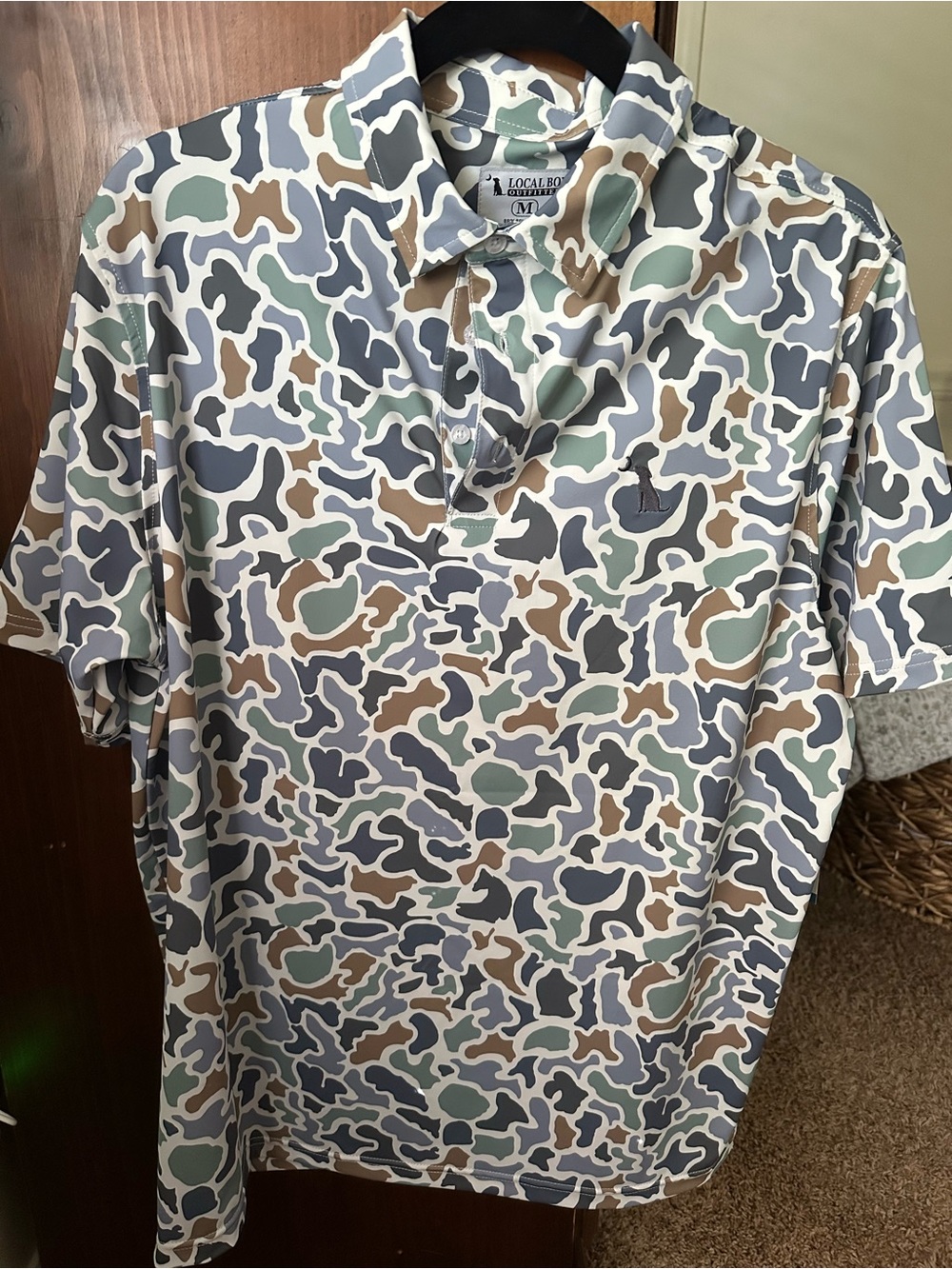 NWT Size M Local Boy Camo performance golf shirt